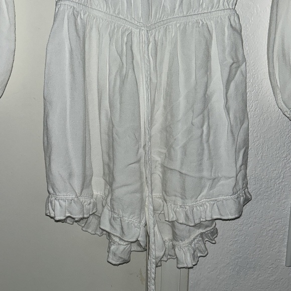 Brandy Melville white Romper - Picture 4 of 5